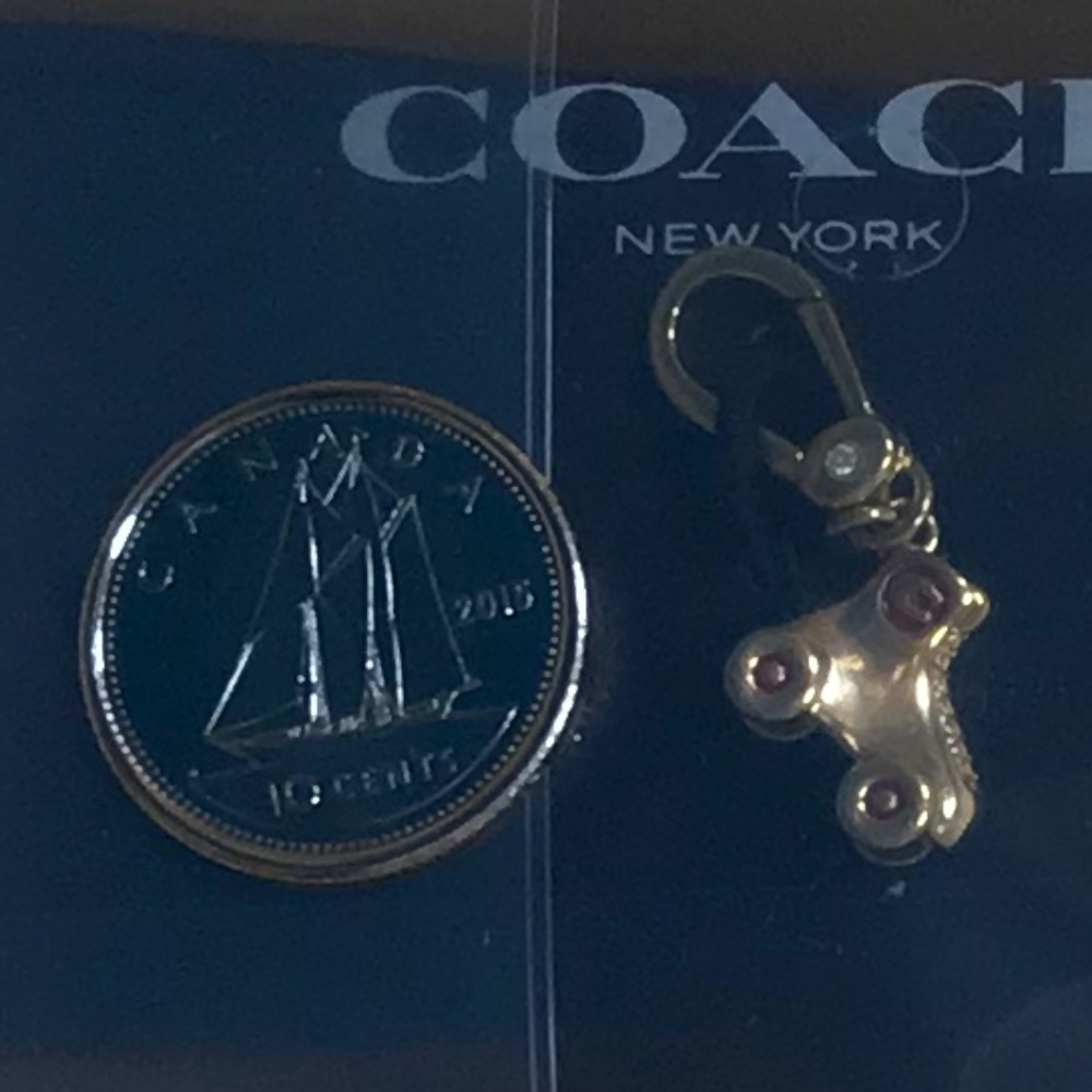 NWT Coach Gold Tone Limited Edition Roller Skate Charm Still In Packaging - Picture 4 of 12